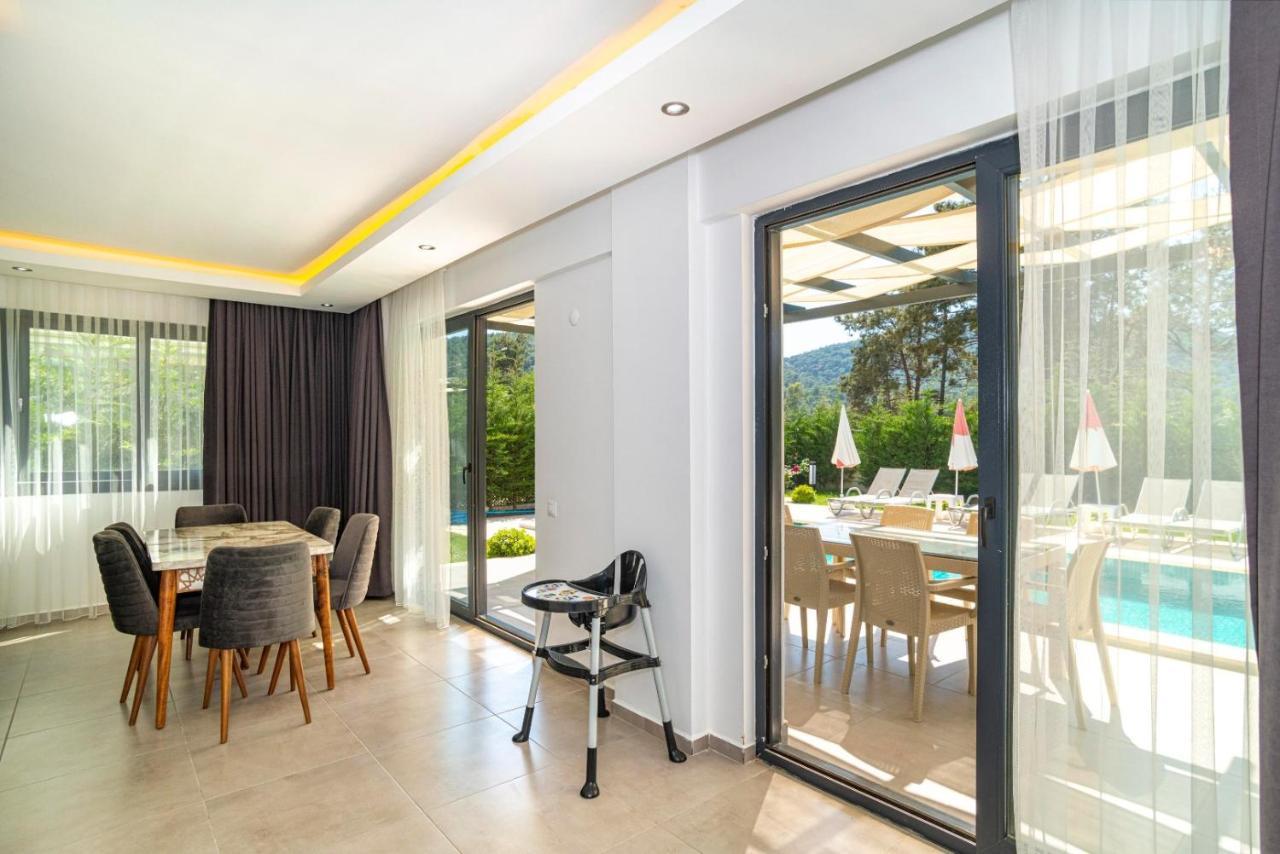 4 Bedroom Holiday Villa In Hisaroenue Oeluedeniz- Gold Rose 费特希耶 外观 照片