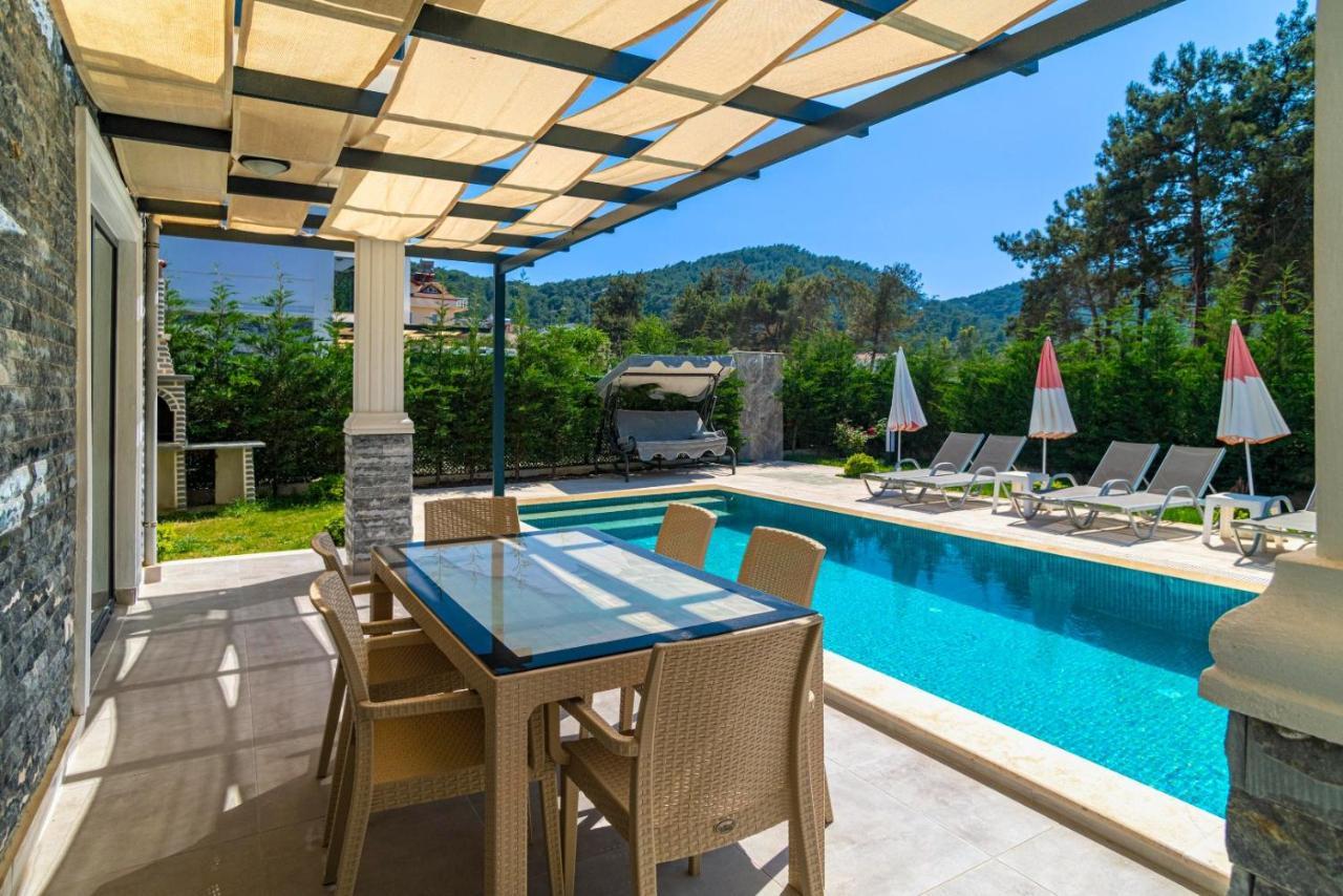 4 Bedroom Holiday Villa In Hisaroenue Oeluedeniz- Gold Rose 费特希耶 外观 照片