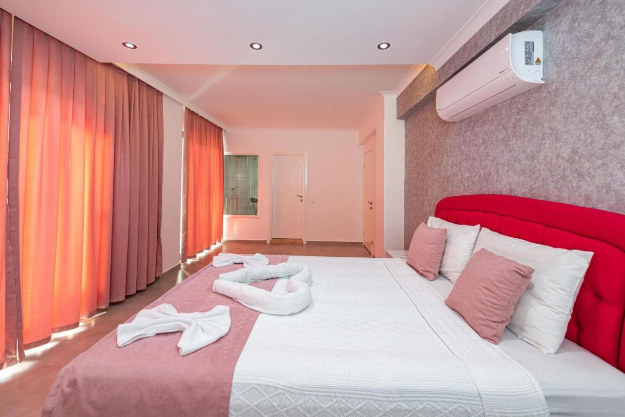 4 Bedroom Holiday Villa In Hisaroenue Oeluedeniz- Gold Rose 费特希耶 外观 照片