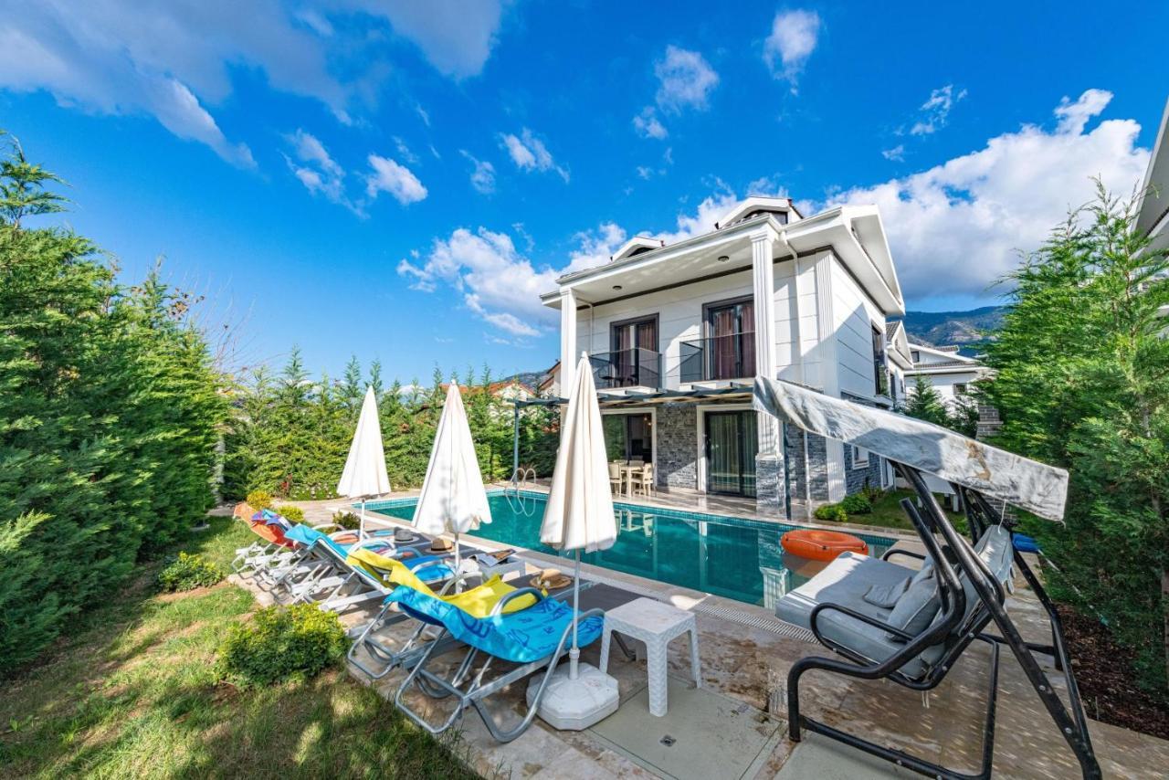 4 Bedroom Holiday Villa In Hisaroenue Oeluedeniz- Gold Rose 费特希耶 外观 照片