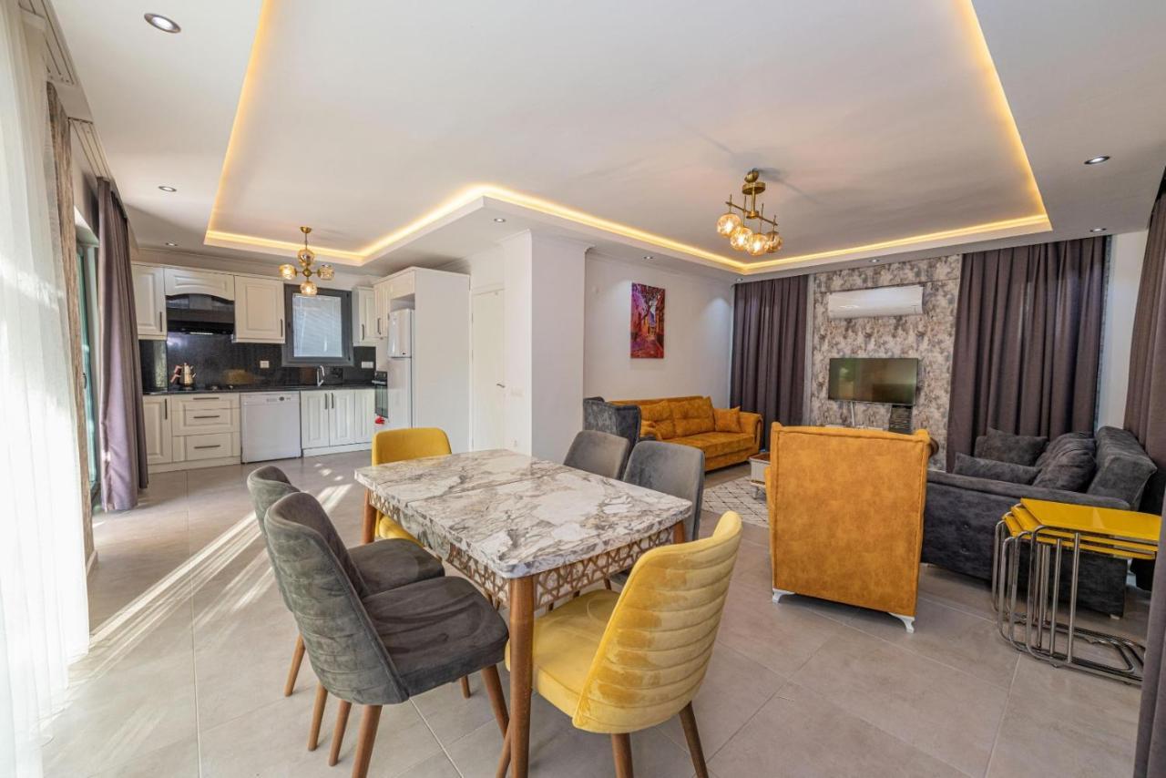4 Bedroom Holiday Villa In Hisaroenue Oeluedeniz- Gold Rose 费特希耶 外观 照片
