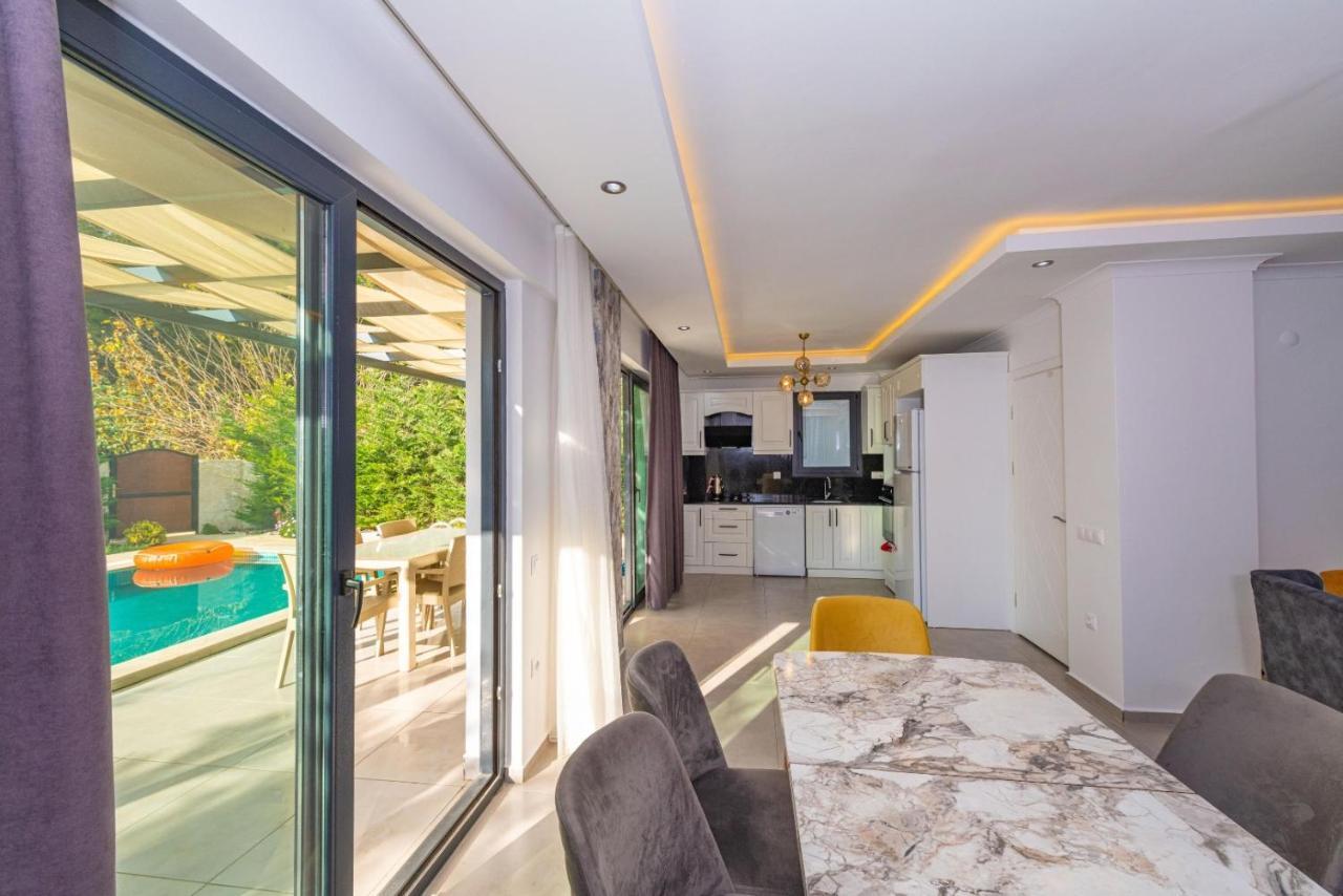4 Bedroom Holiday Villa In Hisaroenue Oeluedeniz- Gold Rose 费特希耶 外观 照片