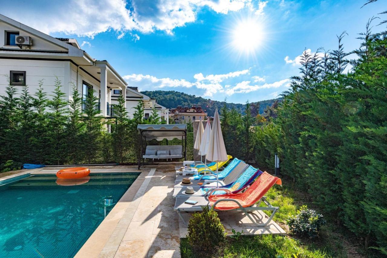 4 Bedroom Holiday Villa In Hisaroenue Oeluedeniz- Gold Rose 费特希耶 外观 照片