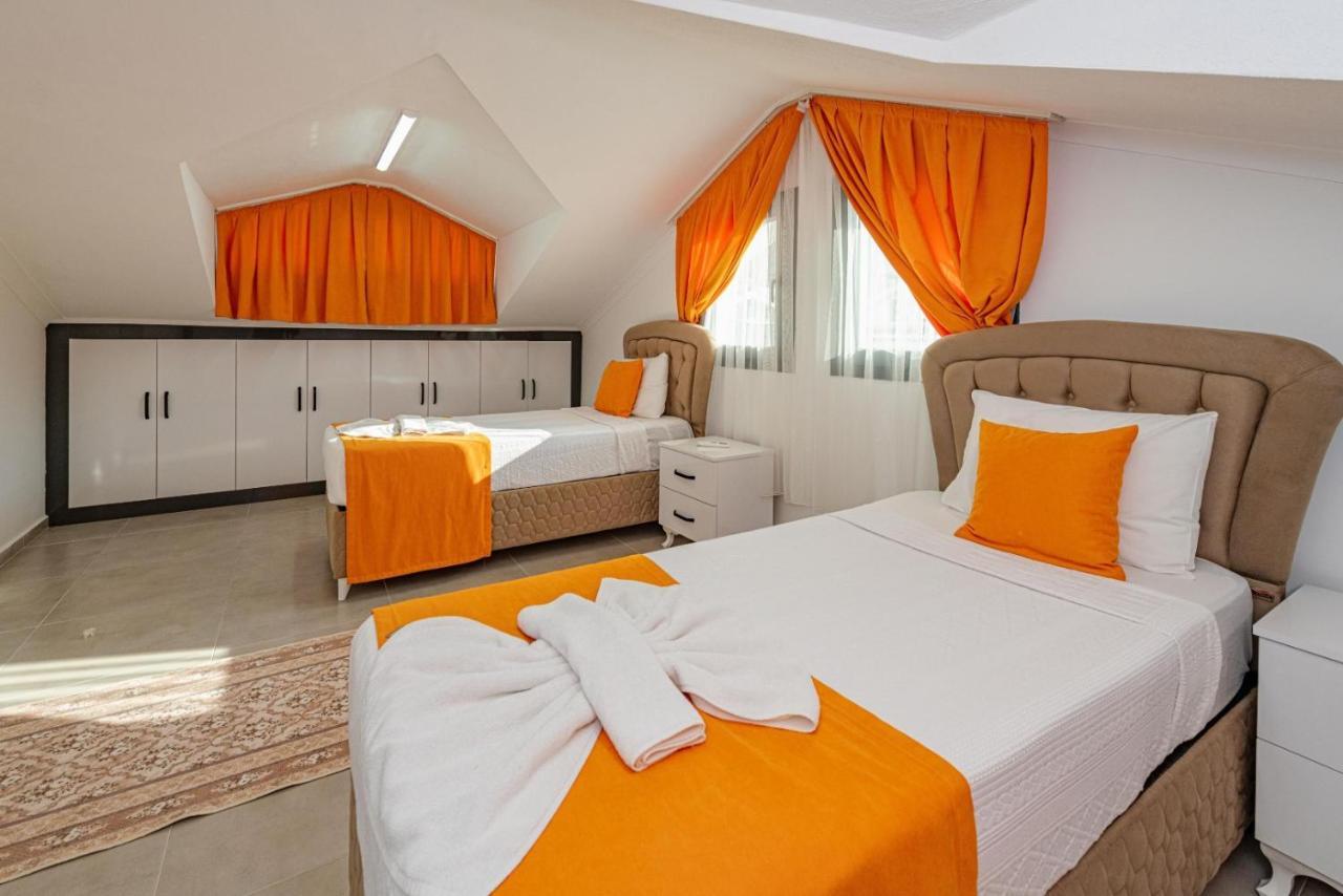 4 Bedroom Holiday Villa In Hisaroenue Oeluedeniz- Gold Rose 费特希耶 外观 照片