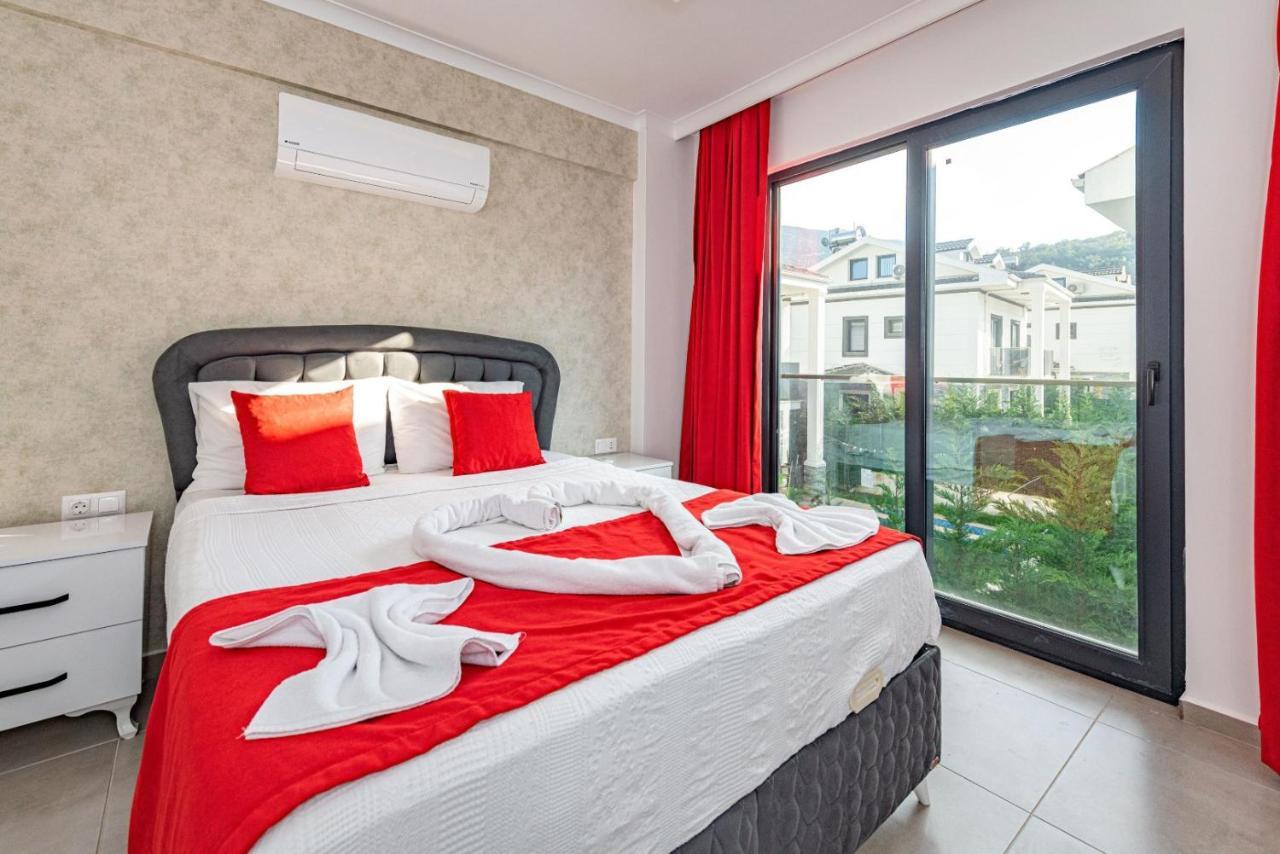 4 Bedroom Holiday Villa In Hisaroenue Oeluedeniz- Gold Rose 费特希耶 外观 照片