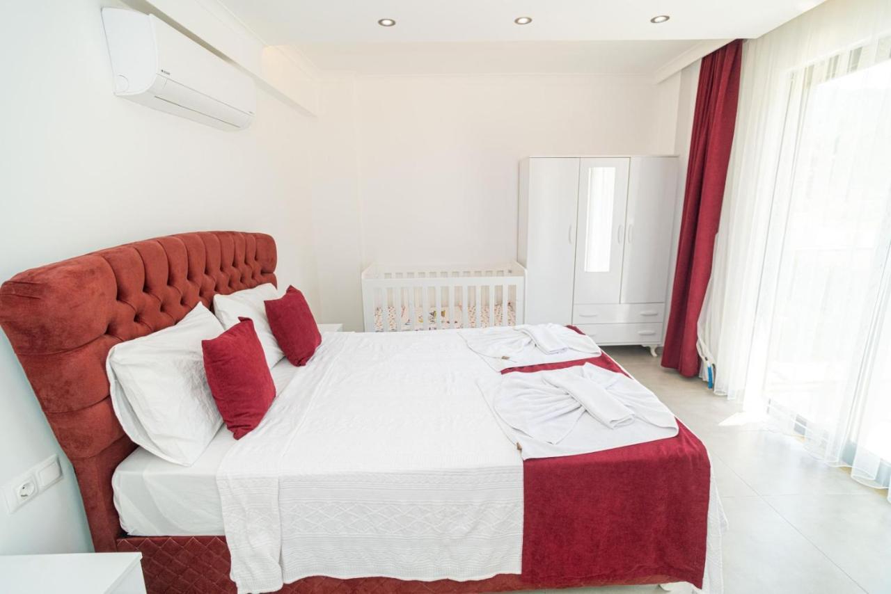 4 Bedroom Holiday Villa In Hisaroenue Oeluedeniz- Gold Rose 费特希耶 外观 照片