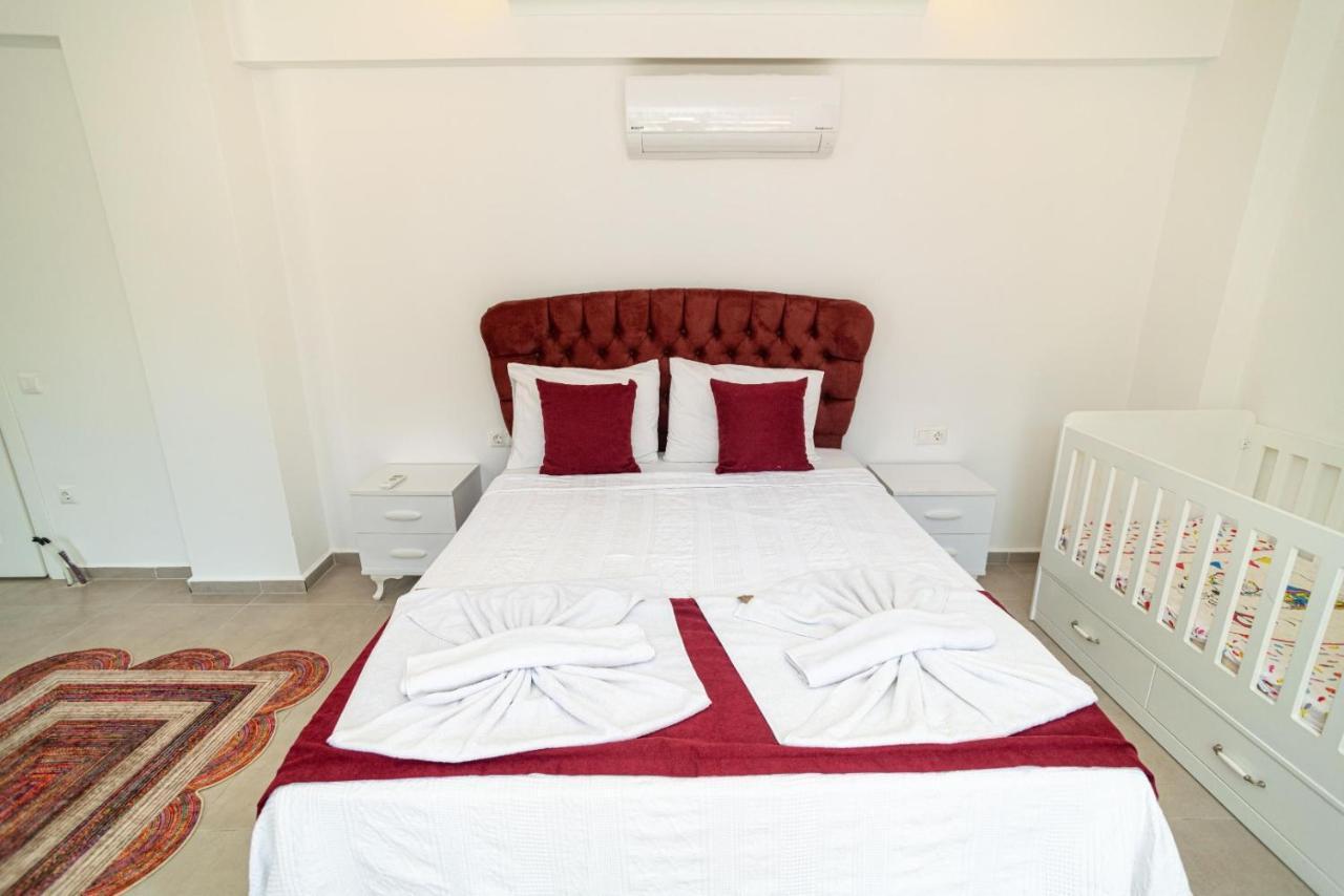 4 Bedroom Holiday Villa In Hisaroenue Oeluedeniz- Gold Rose 费特希耶 外观 照片